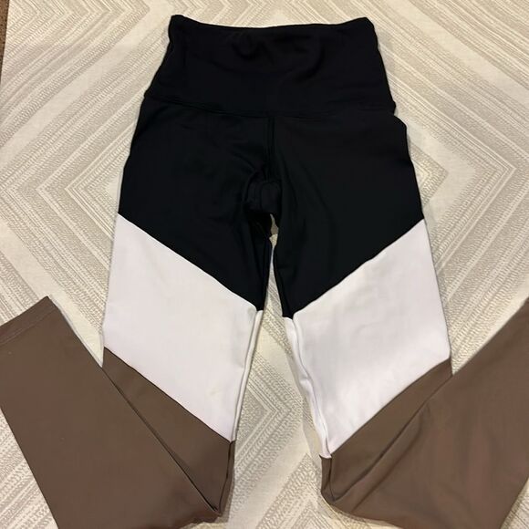 Strut This Women’s Black, White & Brown One Size Color Block High Waist Leggings - Picture 2 of 5